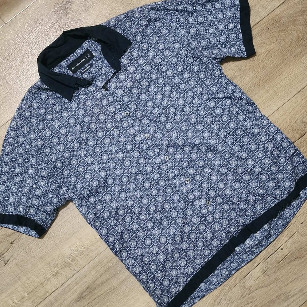 Abercrombie & Fitch Mens Oversized Blue Geometric Medallion Button Up Shirt S